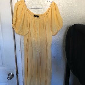 2x Yellow outgoing dress